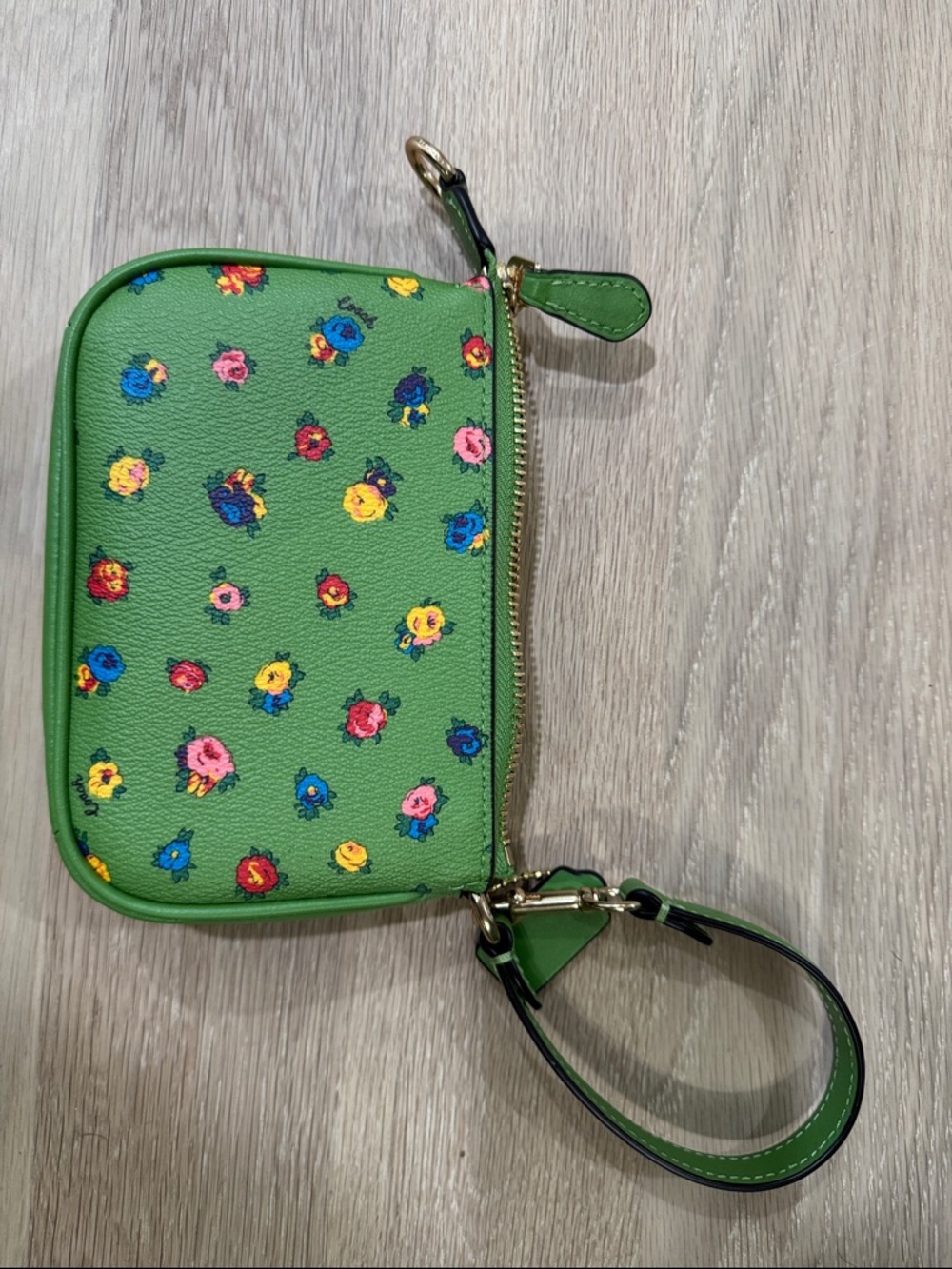 Coach Green Signature Tote with Floral Accent Wristlet - Picture 8 of 9
